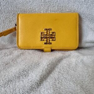 Tory Burch Britten Yellow Pebbled Leather Bifold Wallet Large Logo Snap